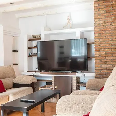 Holidays. Europa 8 Personas. 3 Dormitorios. C7 Apartament